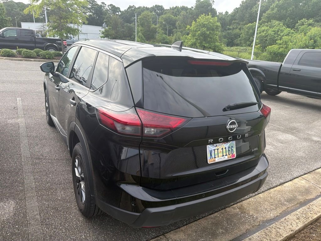 Used 2024 Black Nissan S image 4