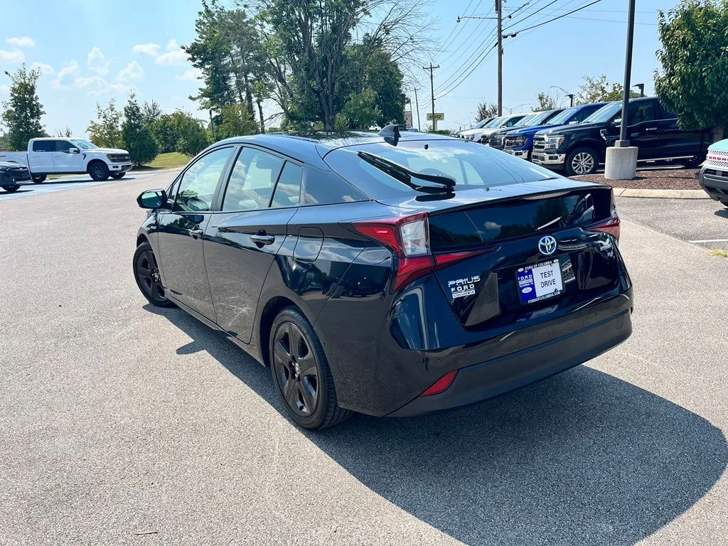Used 2022 Black Toyota XLE image 4