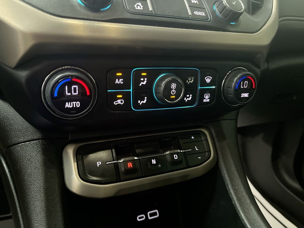 Used 2022 Black GMC Denali image 25
