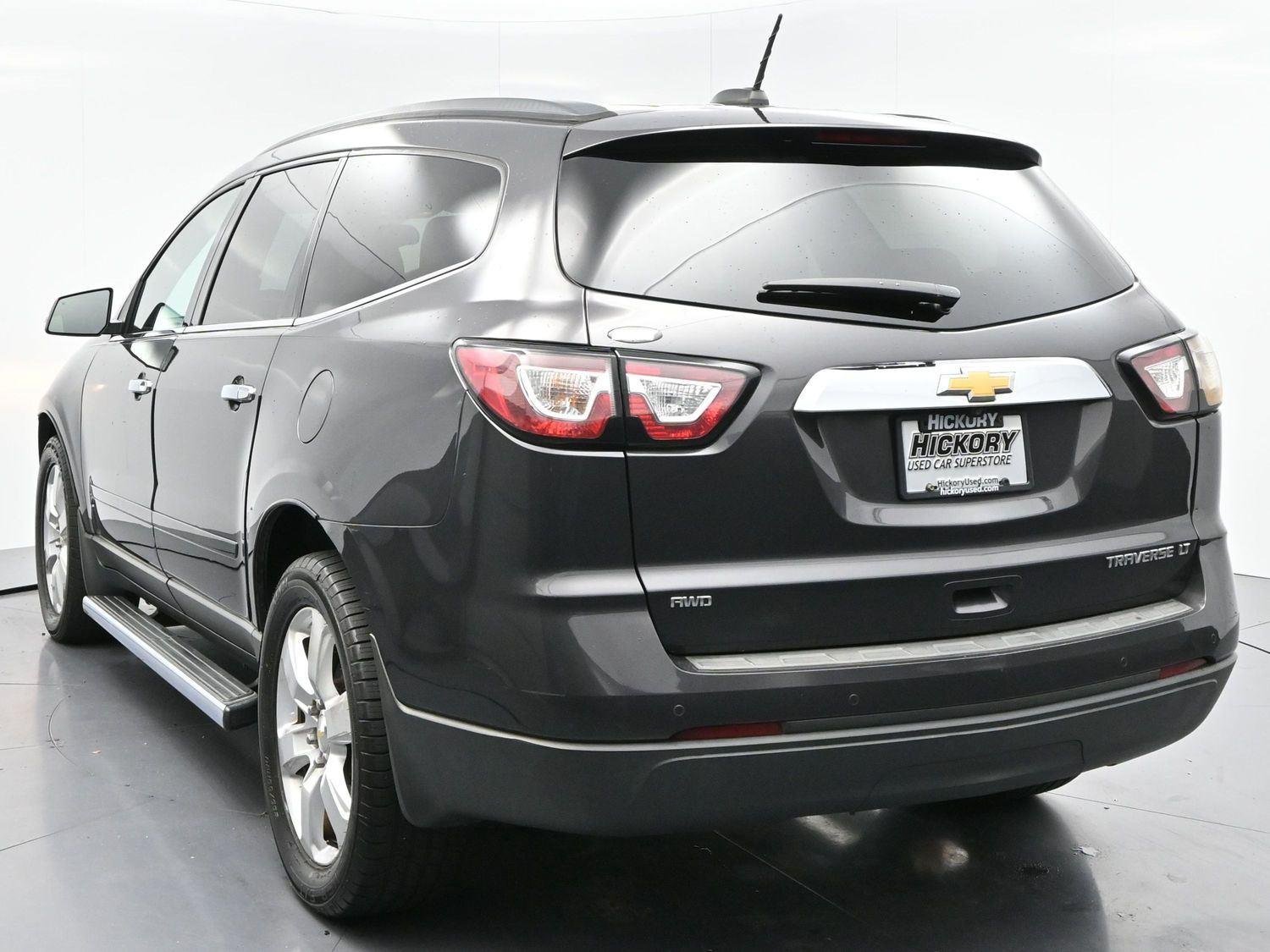 Used 2016 Tungsten Metallic Chevrolet LT image 4
