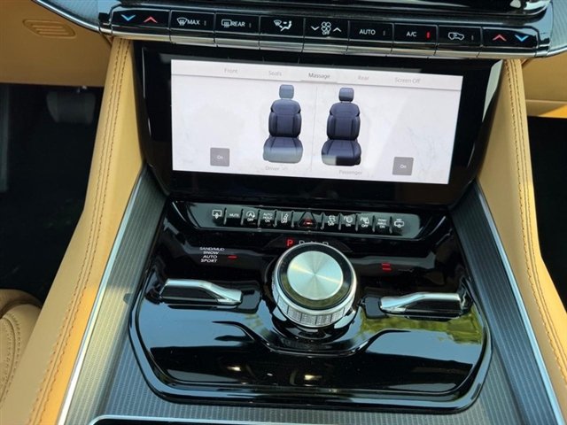 New 2026 Bright White Clear-Coat Exterior Paint Jeep Summit Reserve image 20