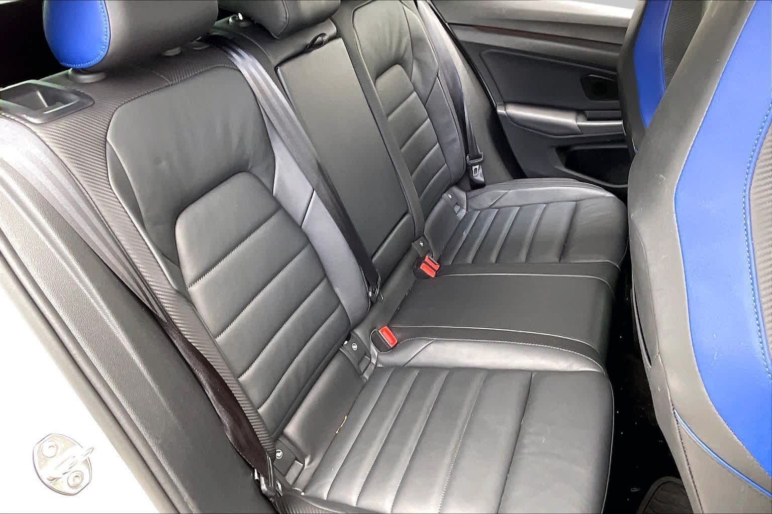 Used 2024 Pure White Volkswagen  image 19