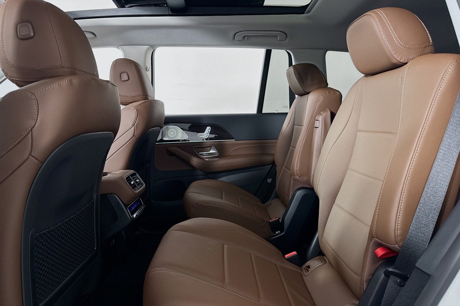 New 2026 Polar White Mercedes-Benz GLS 450 4MATIC® SUV image 7