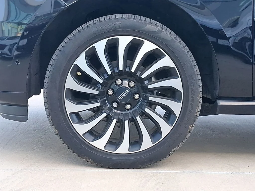 Used 2023 Black Lincoln Black Label image 27