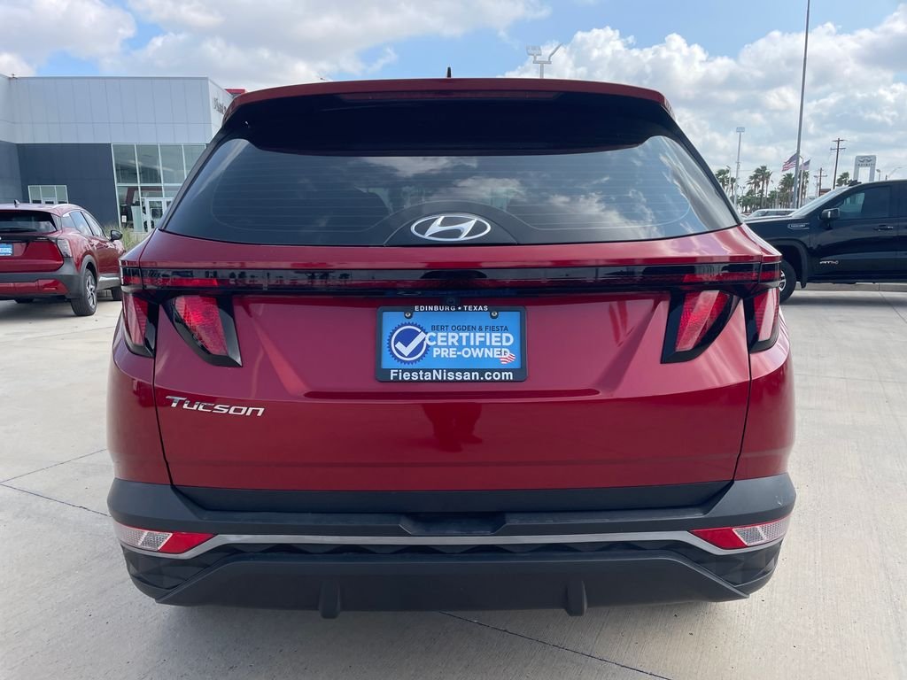 Used 2024 Red Hyundai SE image 4