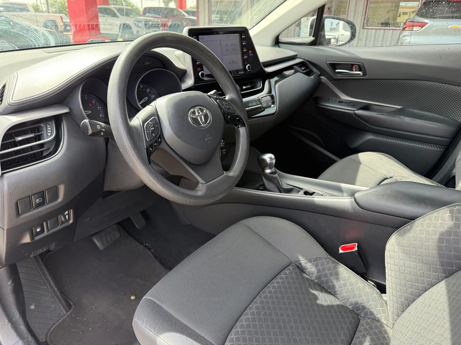 Used 2021 White Toyota LE image 11