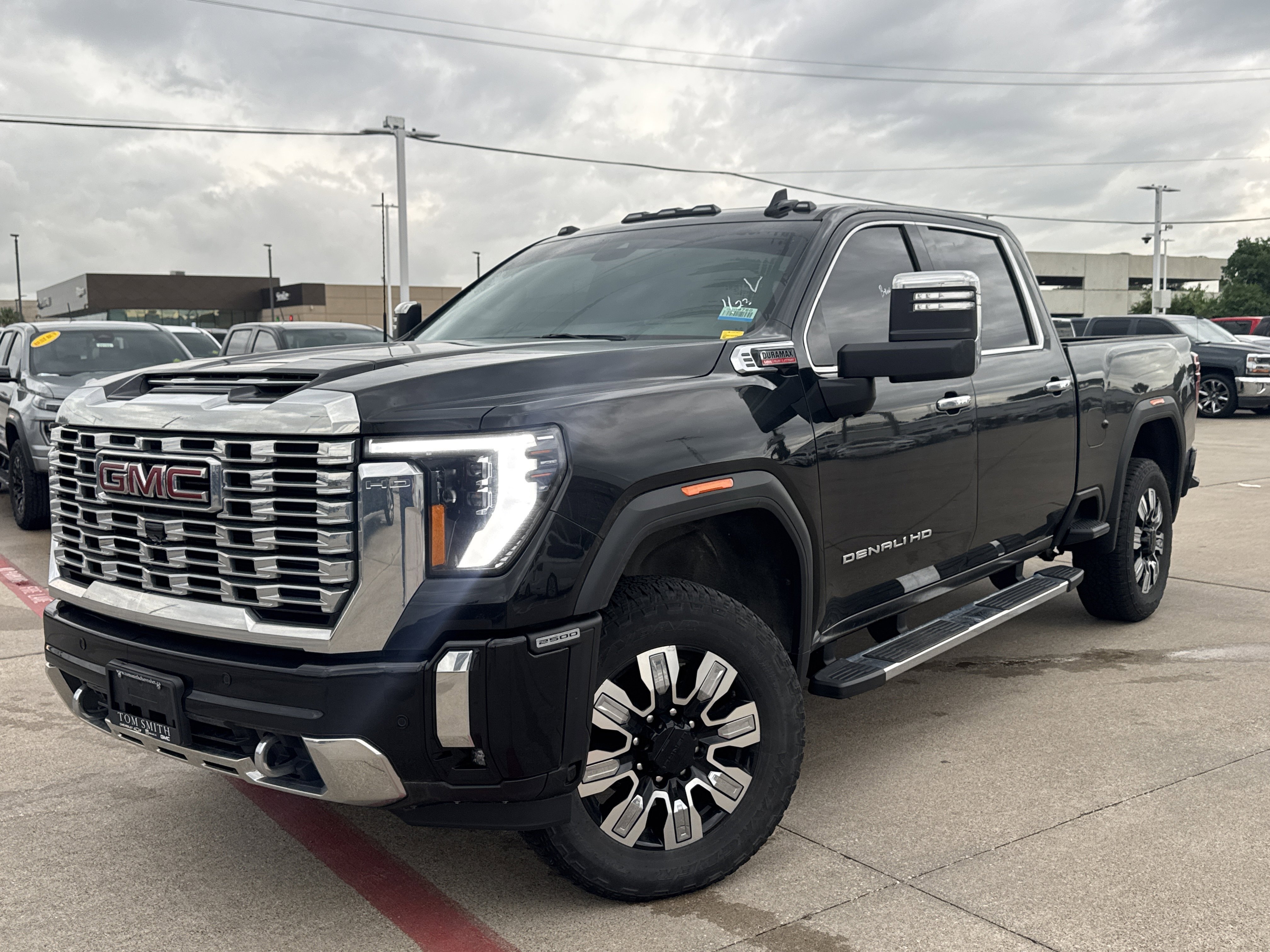 2024 GMC Sierra Denali 4WD Crew Cab Standard Box's photo