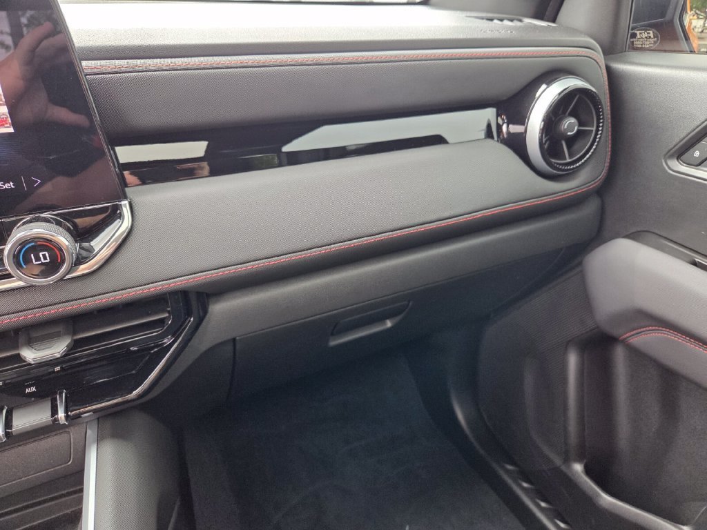 2025 Chevrolet Colorado Z71 - Photo 29