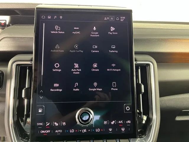 2026 GMC Yukon XL Denali - Photo 25