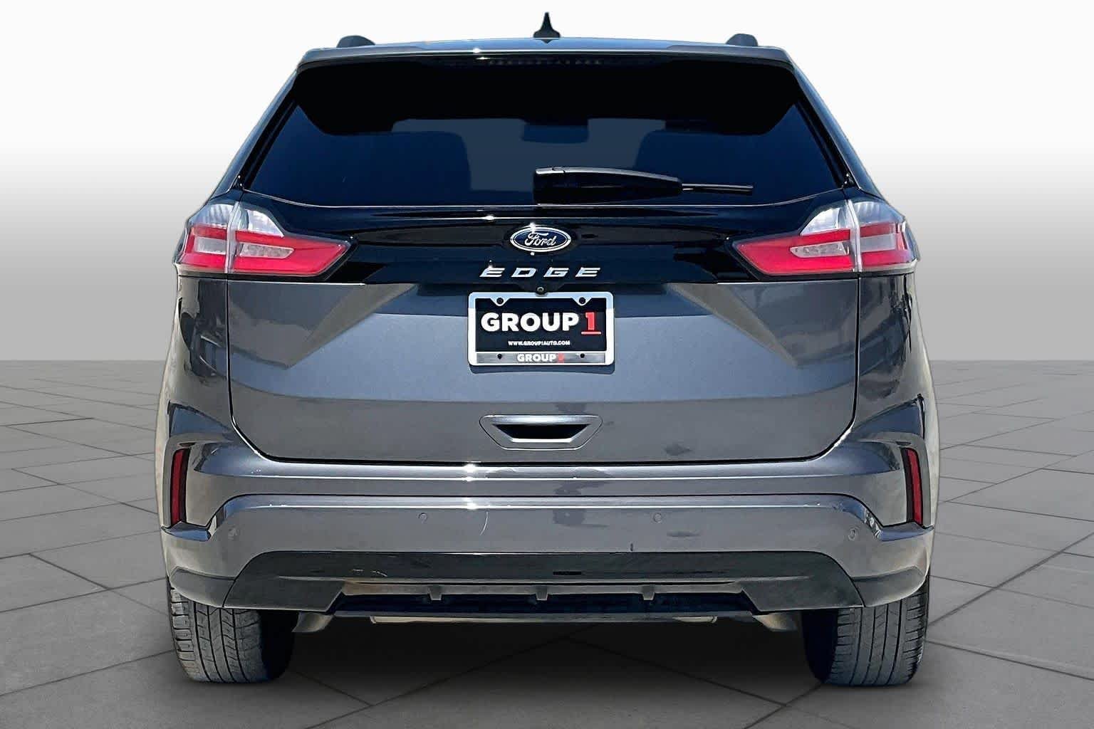 Used 2023 Carbonized Gray Ford ST-Line image 5