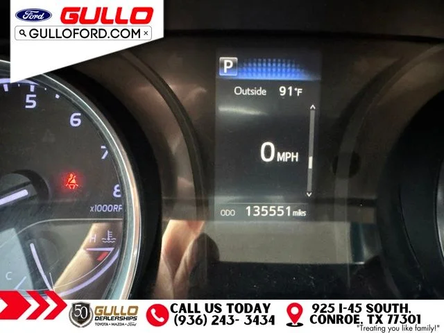 Used 2018 Gray Toyota SE image 12