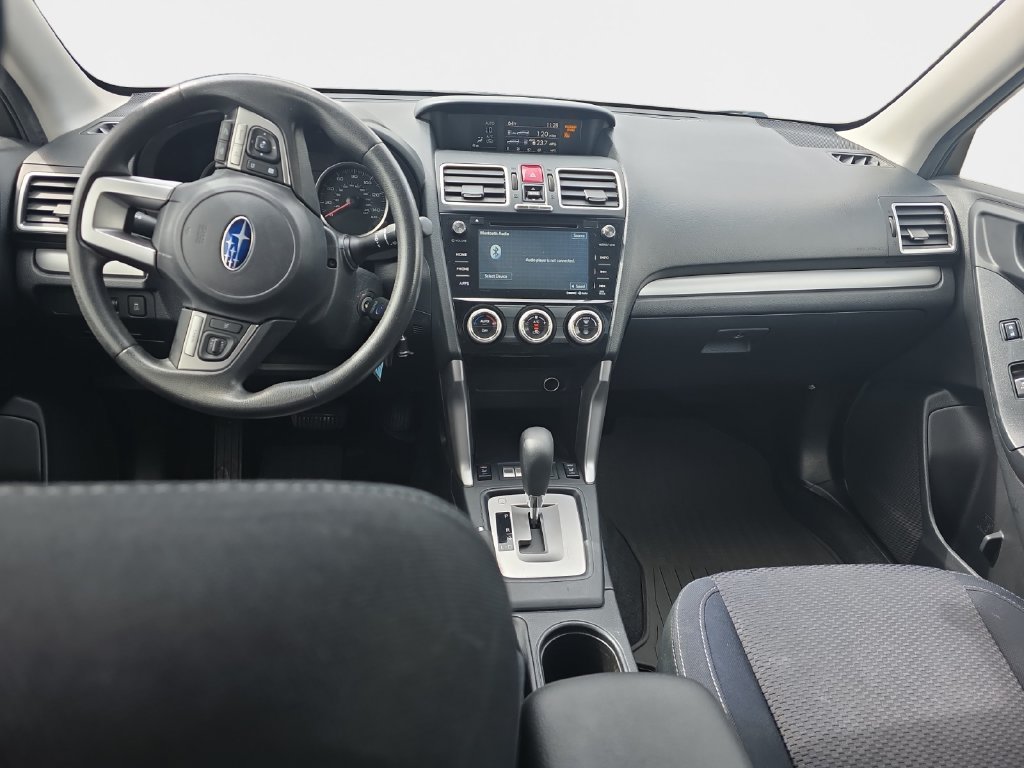 Used 2018 Crystal Black Silica Subaru 2.5i Premium image 15