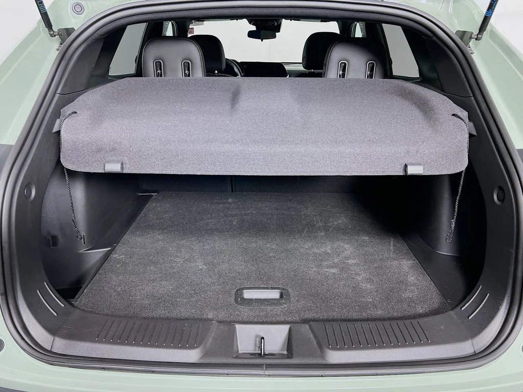 Used 2024 Green Chevrolet 2RS image 25