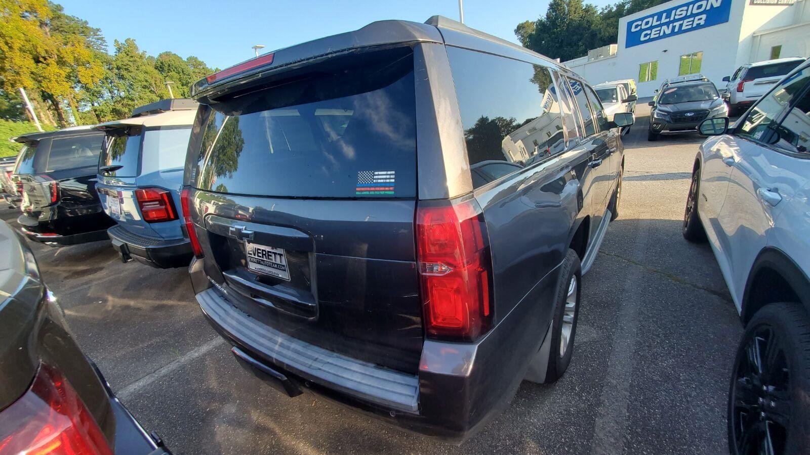 Used 2018 TUNGSTEN METALLIC Chevrolet LT image 10