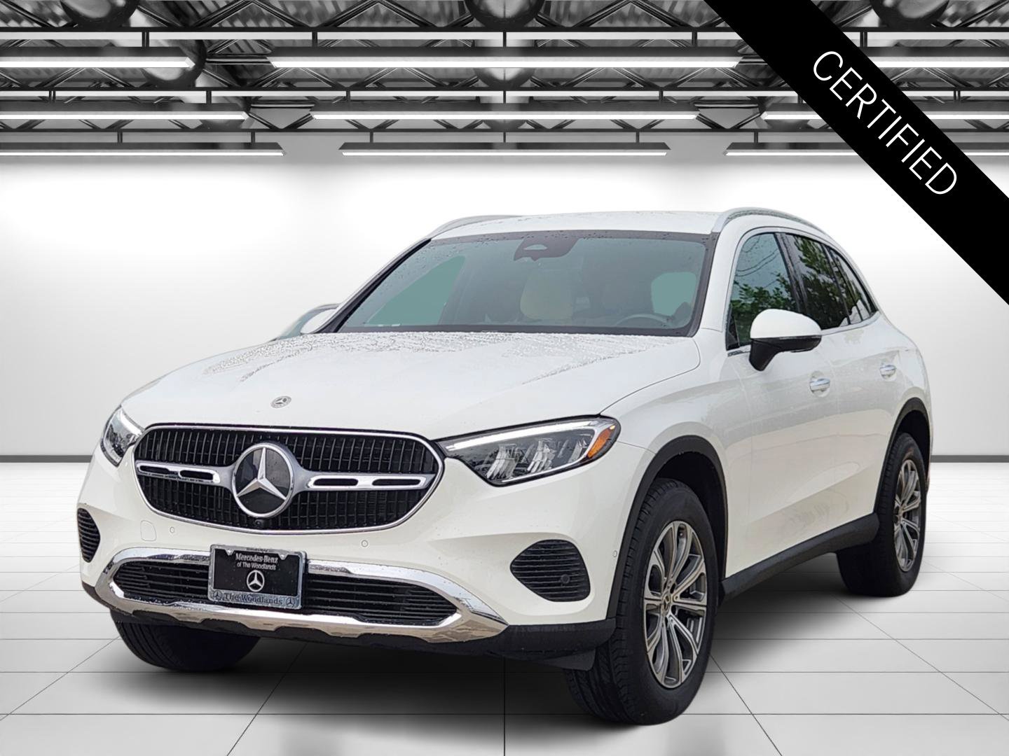 Certified Used 2023 Polar White Mercedes-Benz GLC 300 image 5