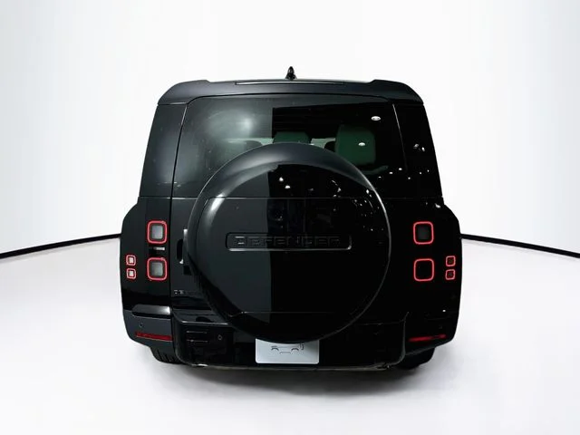 New 2026 Black Land Rover S image 6