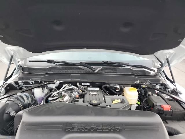 New 2026 Bright White Clear-Coat Exterior Paint RAM Tradesman image 11