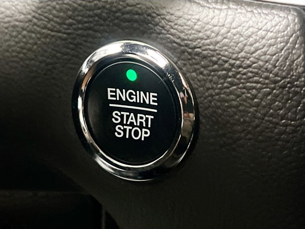 Used 2024 Gray Ford SE image 22