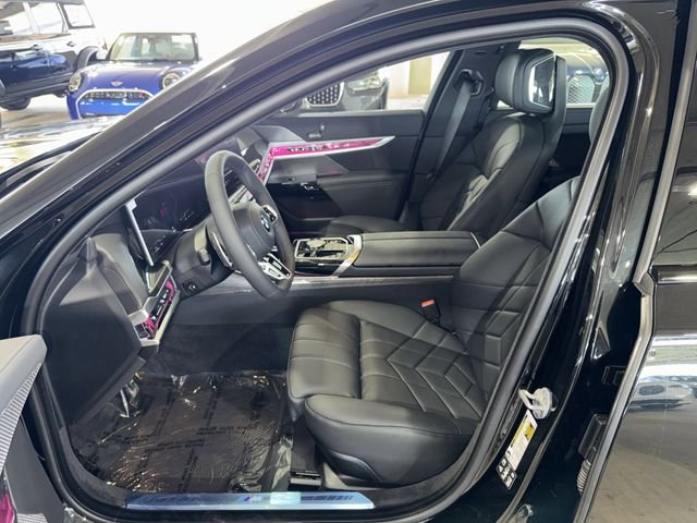 New 2026 Black Sapphire Metallic BMW 760i xDrive image 15
