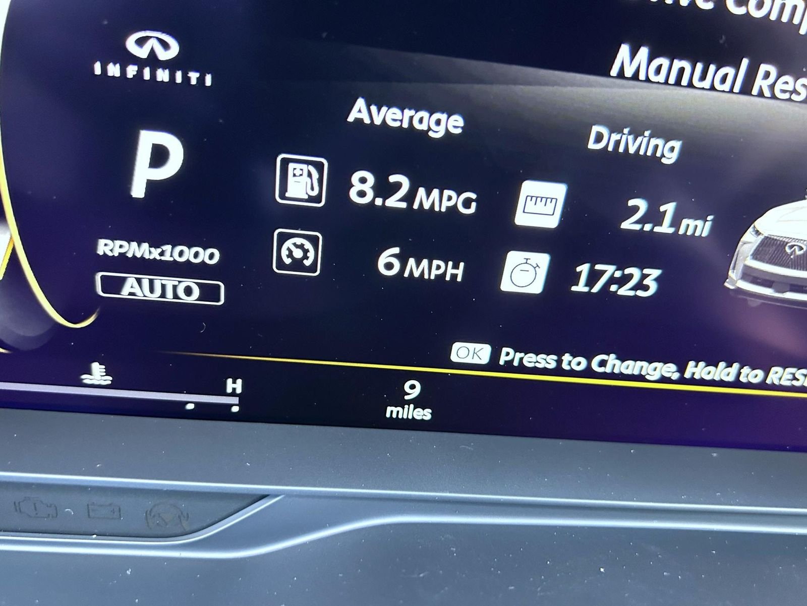 New 2027 MINERAL BLACK INFINITI Luxe AWD image 14
