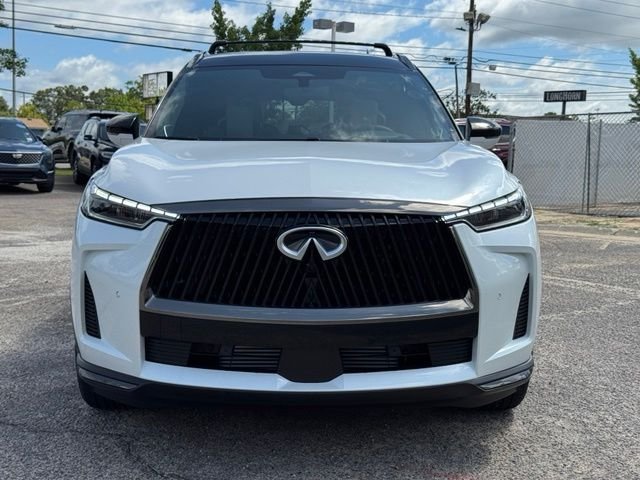 New 2027 2T RAD WHT INFINITI Autograph AWD image 2