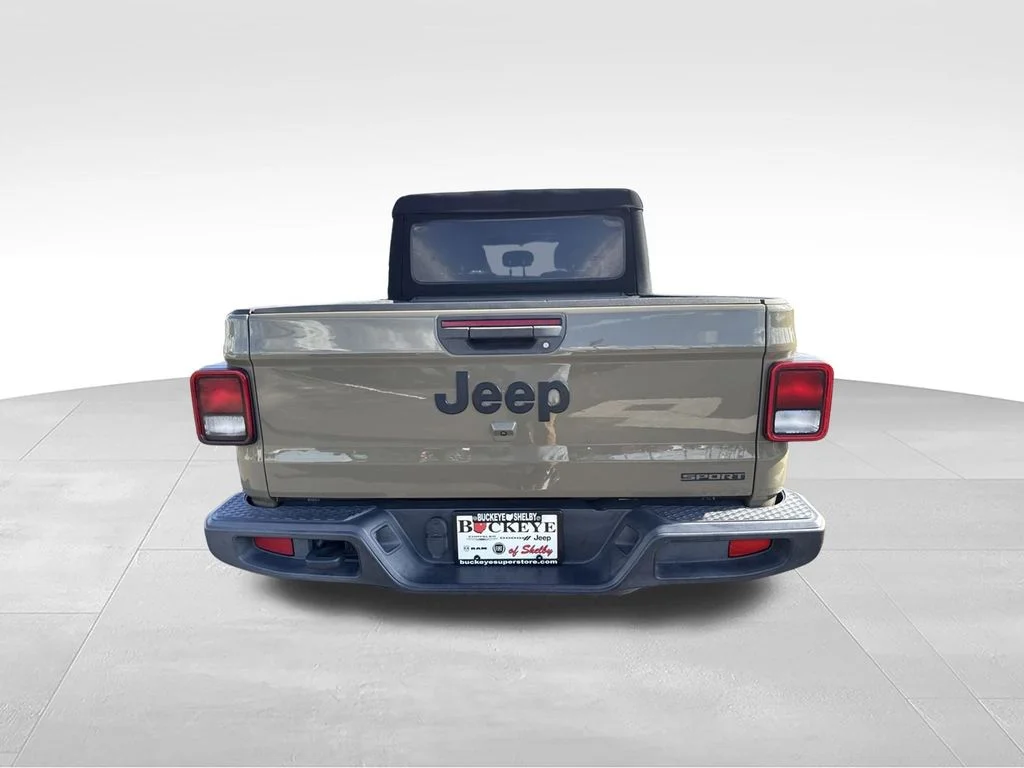 Certified Used 2020  Jeep Sport image 5