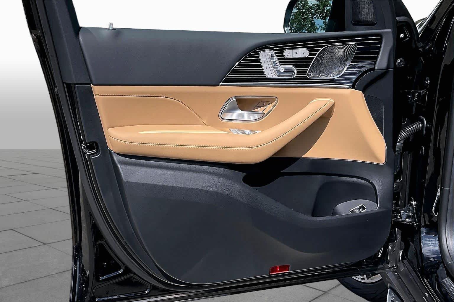 New 2026 Black Mercedes-Benz GLS 450 image 11