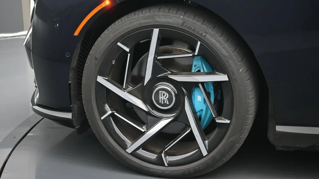 Used 2025 Black Rolls-Royce  image 12