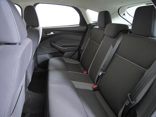Used 2013  Ford SE image 19