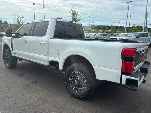 Used 2025 White Metallic Ford Platinum image 5