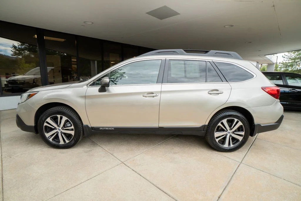 Used 2019 Gray Subaru 2.5i image 4