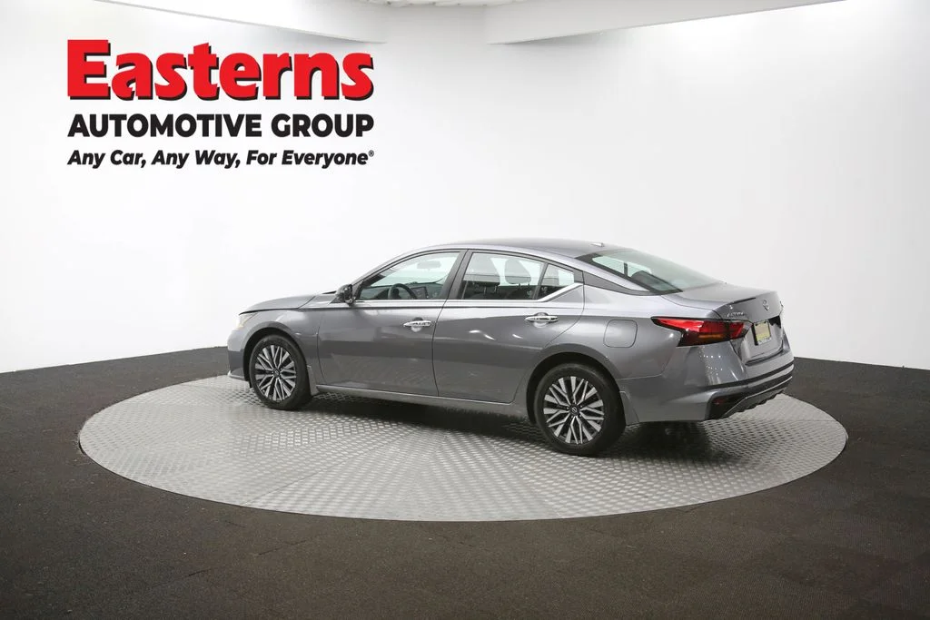 Used 2024 Gray Nissan 2.5 SV image 61