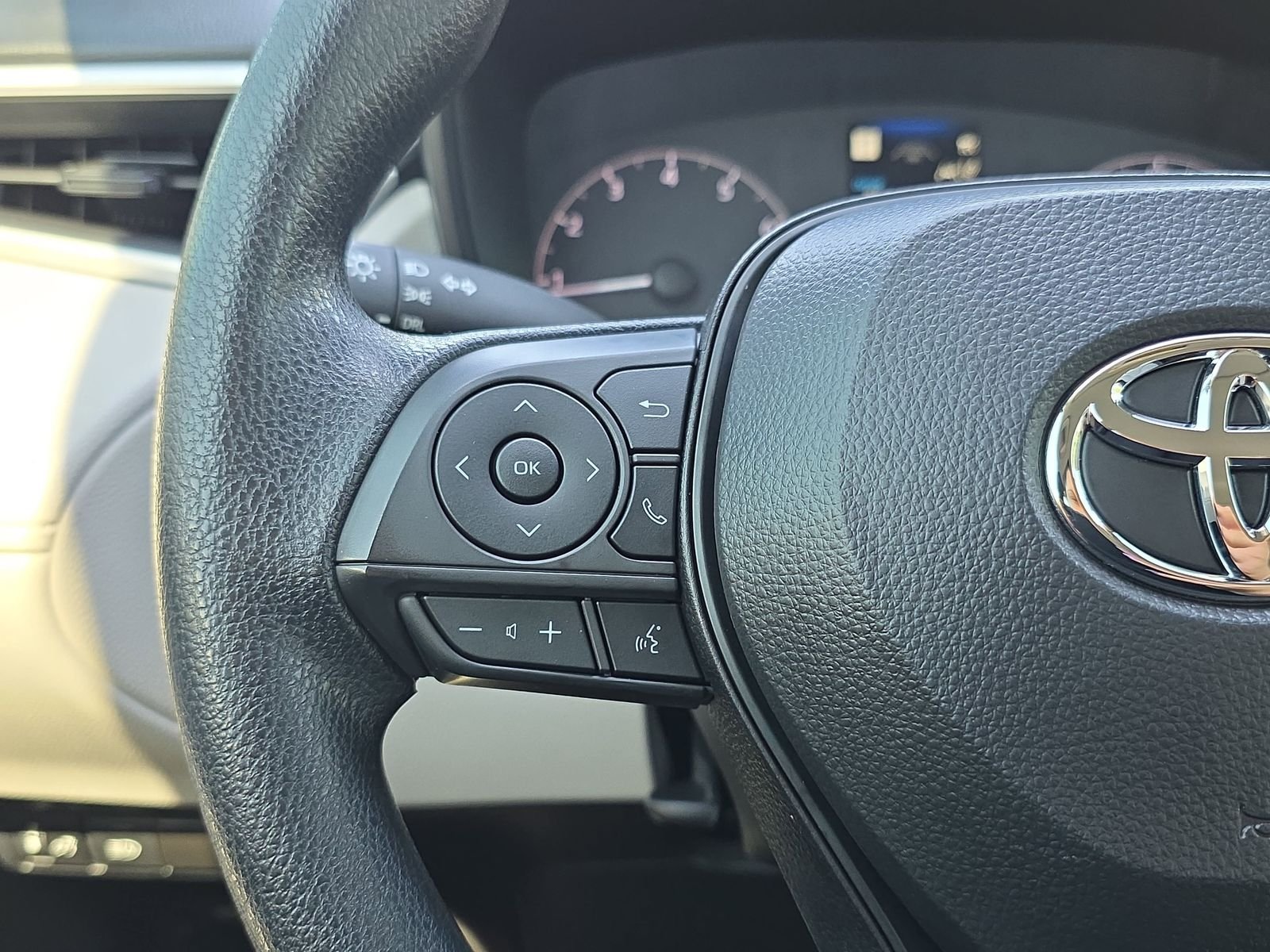 Used 2024 Silver Toyota L image 16