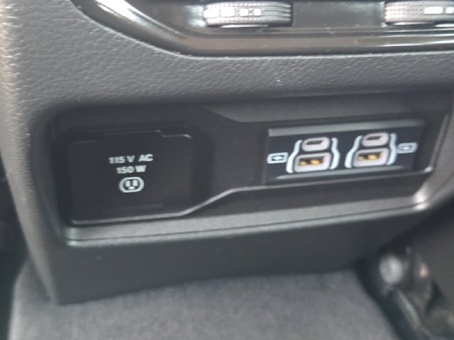 Used 2023 Red Jeep Laredo image 12