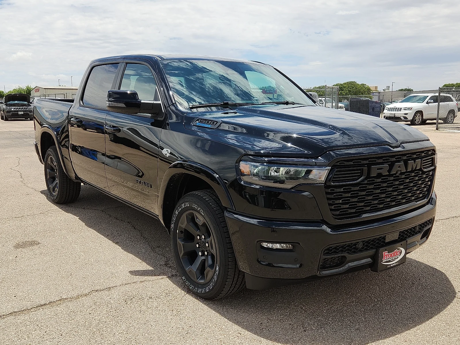 New 2026 Diamond Black Crystal Pearl-Coat  Paint Ram LONE STAR CREW CAB 4X2 5