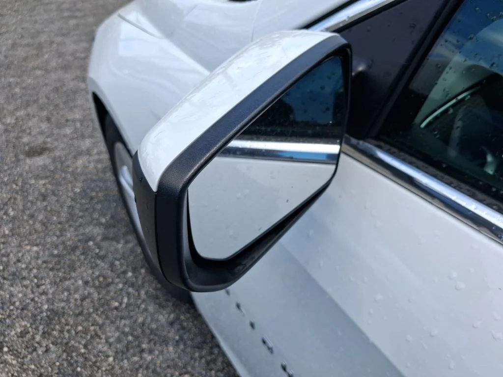 Used 2024 White Chevrolet LT image 17