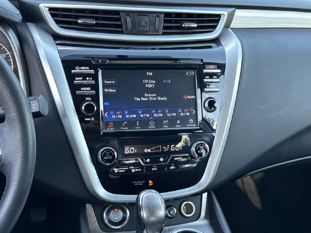 Used 2017 Red Nissan Platinum image 18