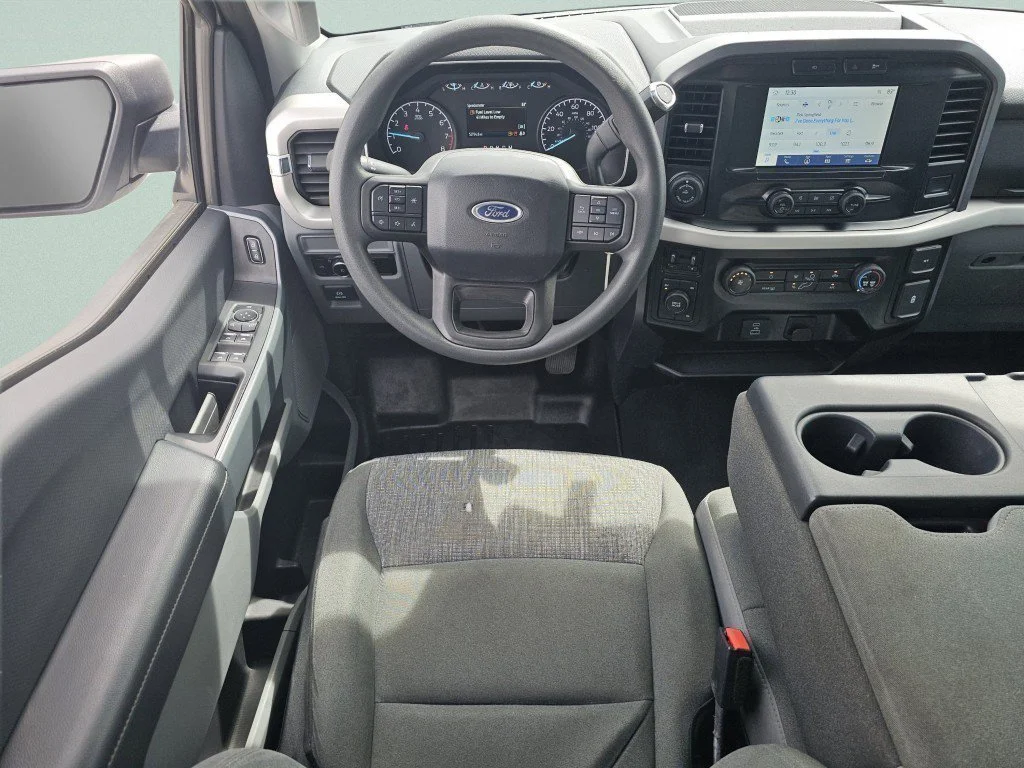 Used 2023 White Ford XLT image 4