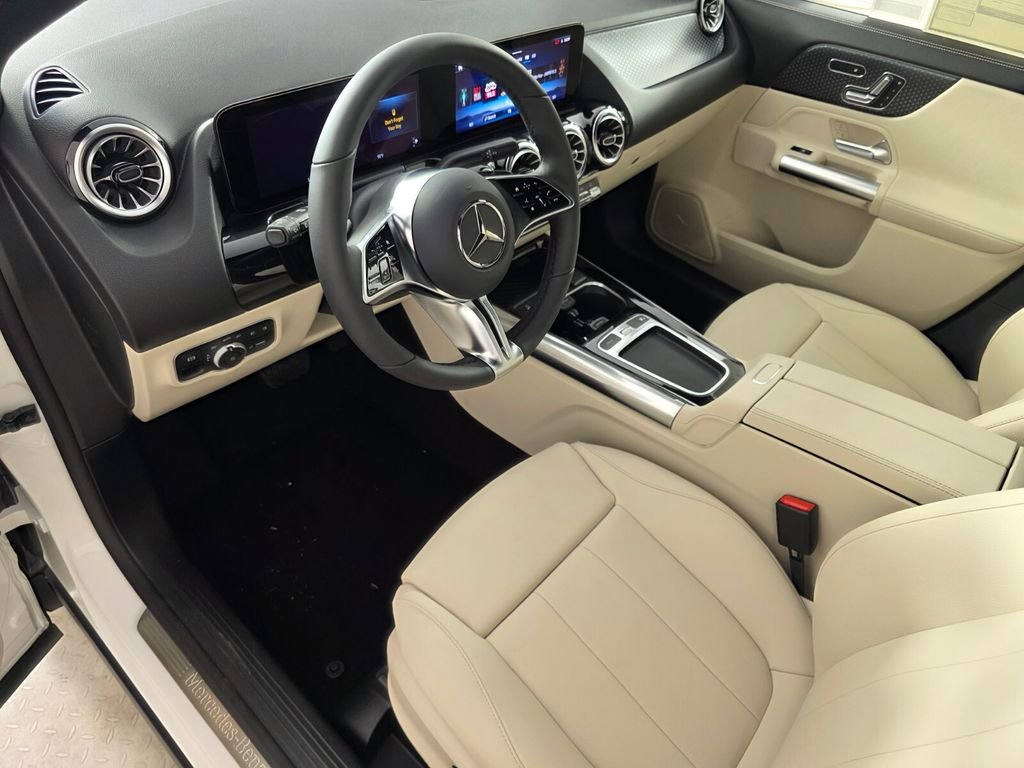 New 2026 Polar White Mercedes-Benz GLA 250 image 7