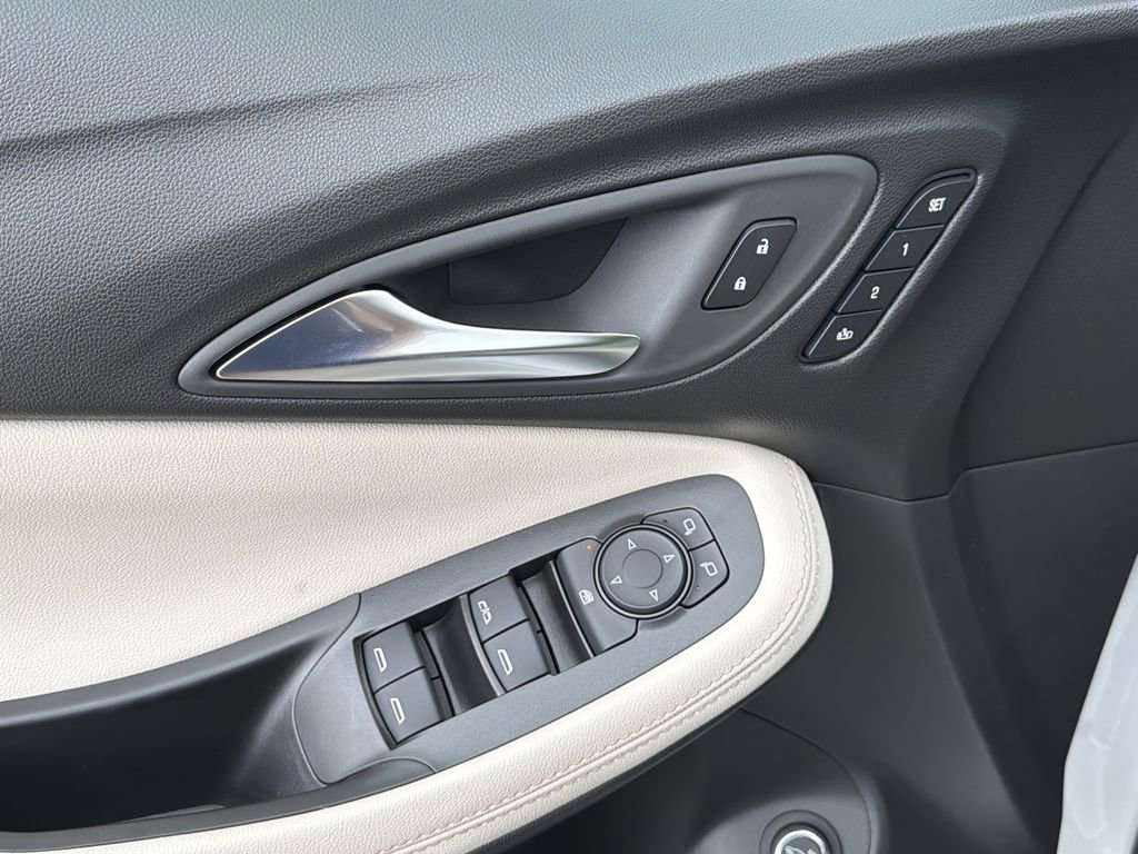 2026 Buick Encore GX Avenir - Photo 18