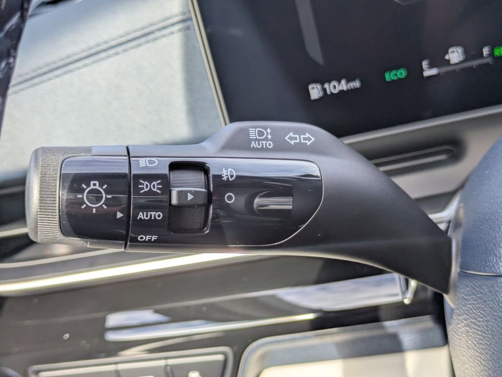 New 2026 Snow White Pearl Kia SX Prestige image 30