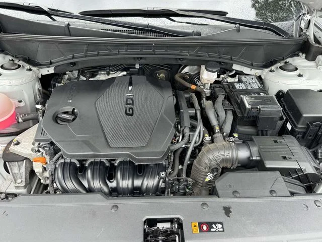 Used 2023 Silver Hyundai SEL image 13
