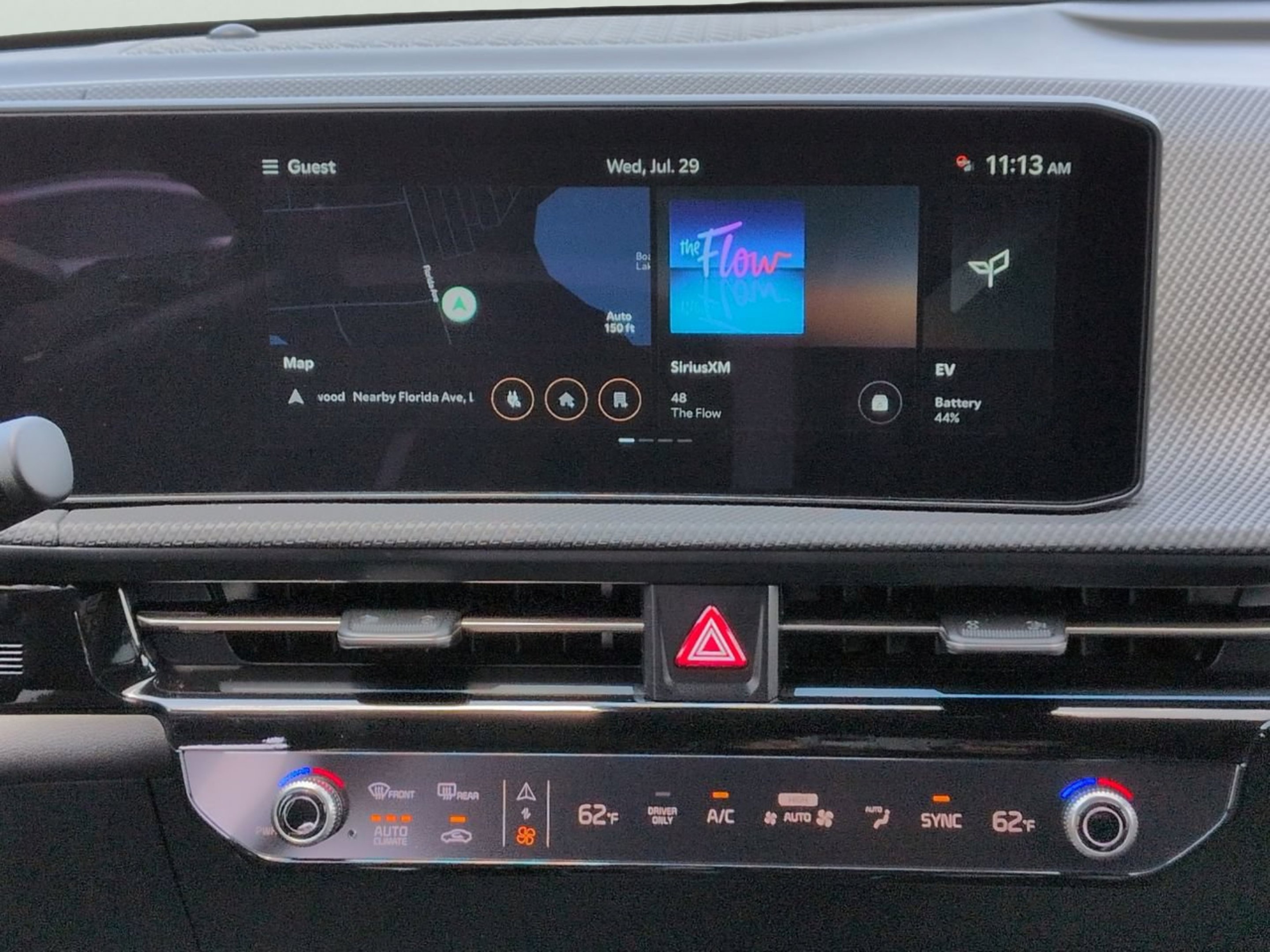 New 2026 Glacial White Pearl / Black Ro Kia GT-LINE image 16