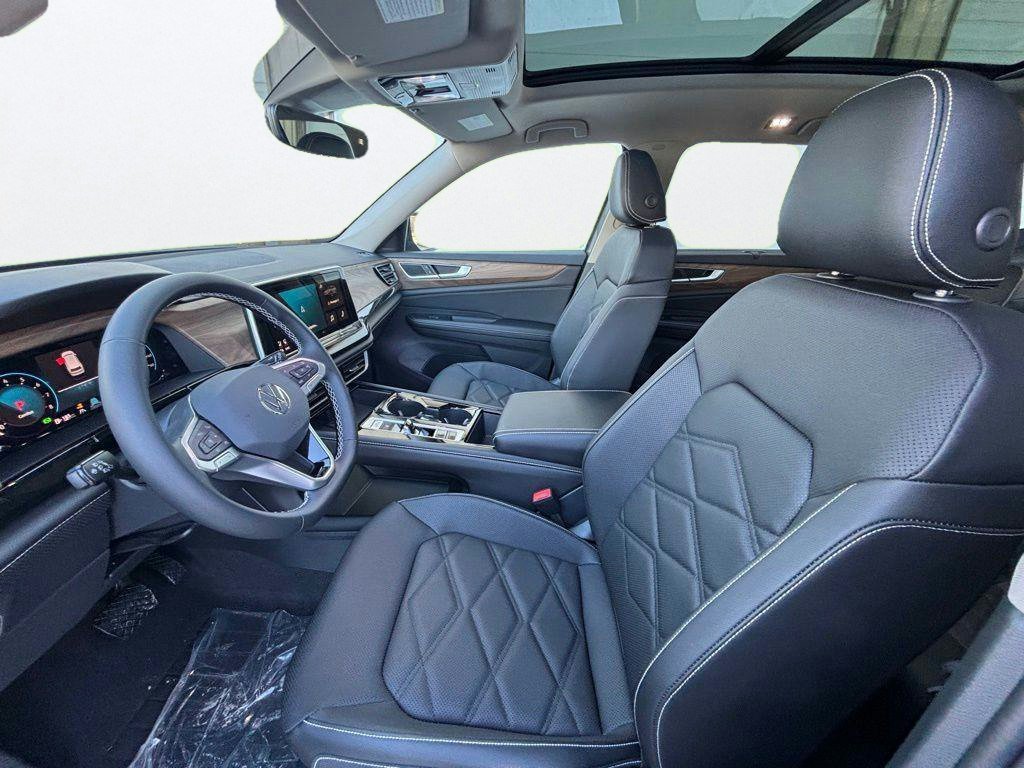 2026 Volkswagen Atlas SE w/Tech - Photo 9