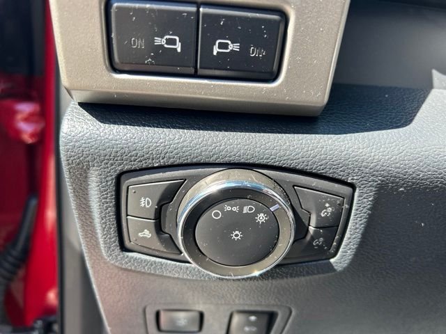 Used 2022 Red Ford Lariat image 34
