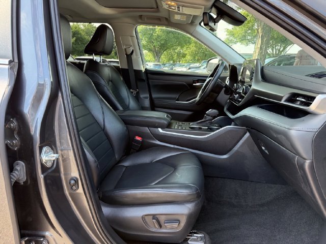 Used 2023 Gray Toyota XLE image 32