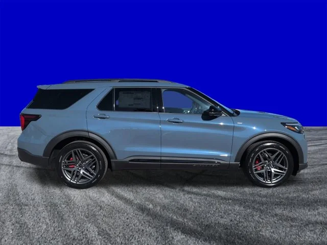 New 2026 Vapor Blue Metallic Ford ST-Line image 3