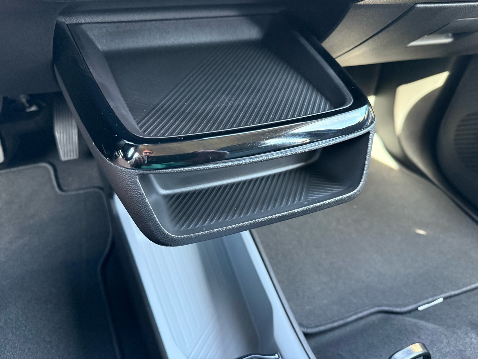 2027 Chevrolet Bolt LT - Photo 25