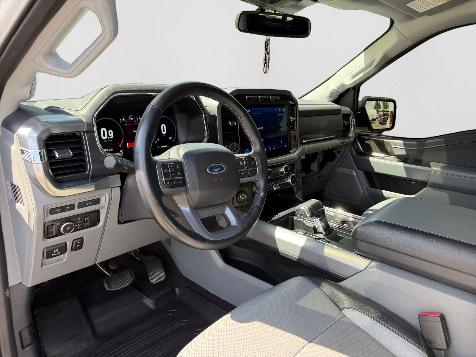 Used 2023 Oxford White Ford LARIAT image 15