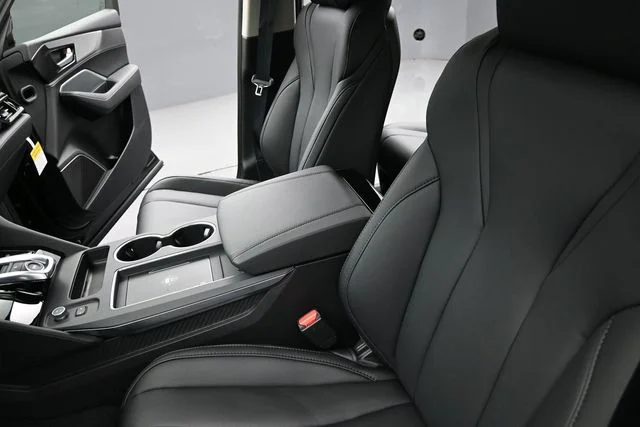 New 2026 Majestic Black Pearl Acura Base image 13